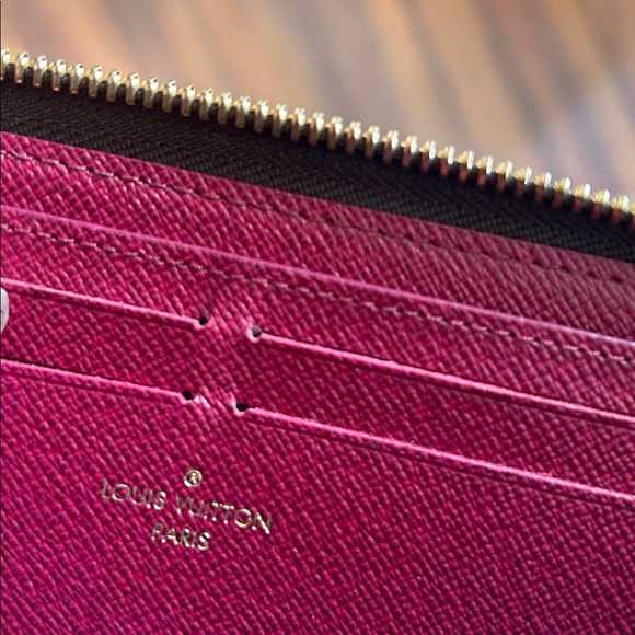 Louis Vuitton Brown and Gold Wallet - Picture 11 of 12